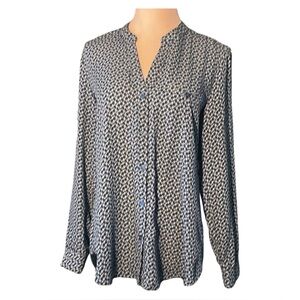 Kut button up top